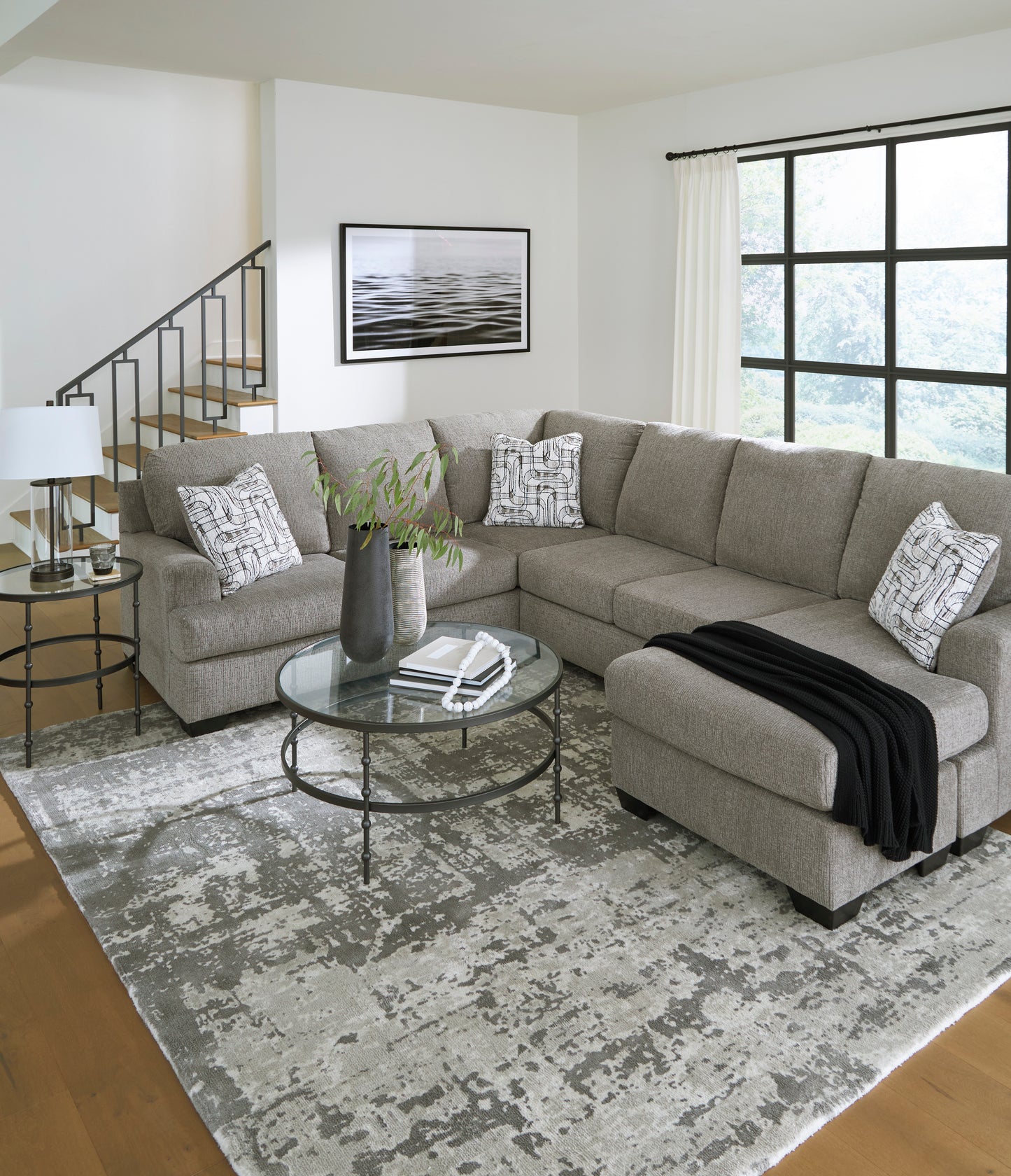Erinsburg 2-Piece Sectional with Chaise