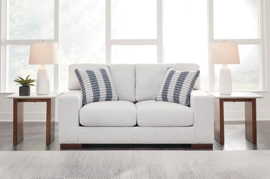 Belvoir Snow Loveseat