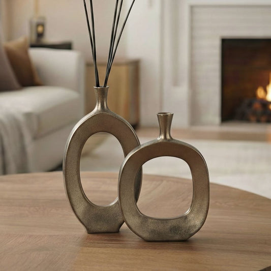 Kyler Vases, S/2