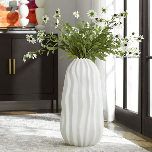 Merritt Indoor-Outdoor Vase