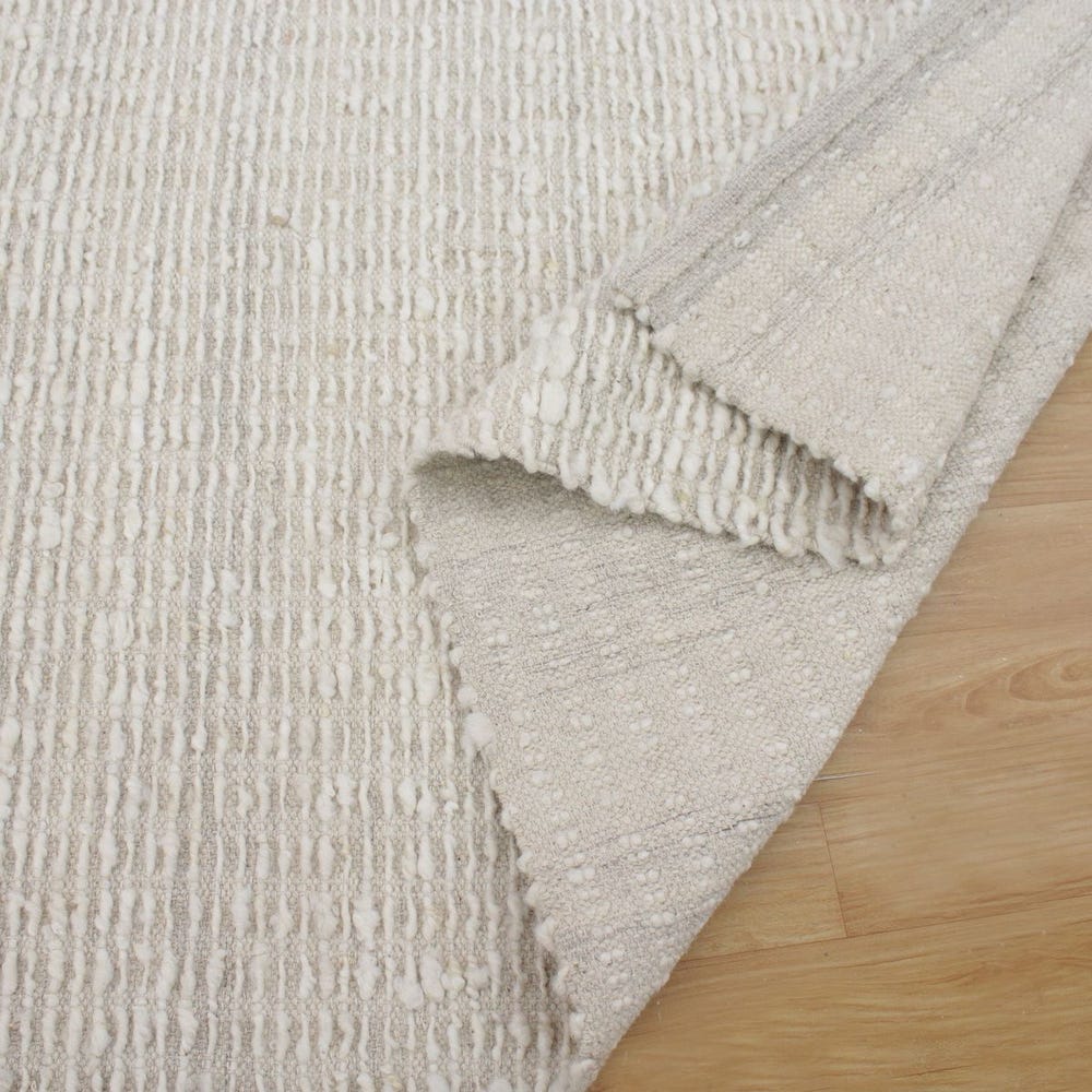 Lovelly, Ivory Rug 8FT X 10FT