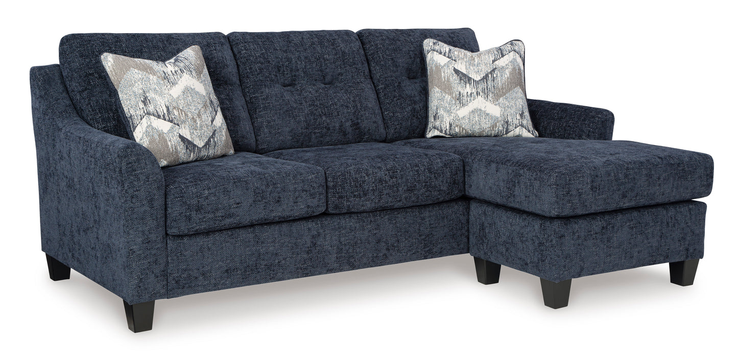 Keenelynn Sofa Chaise