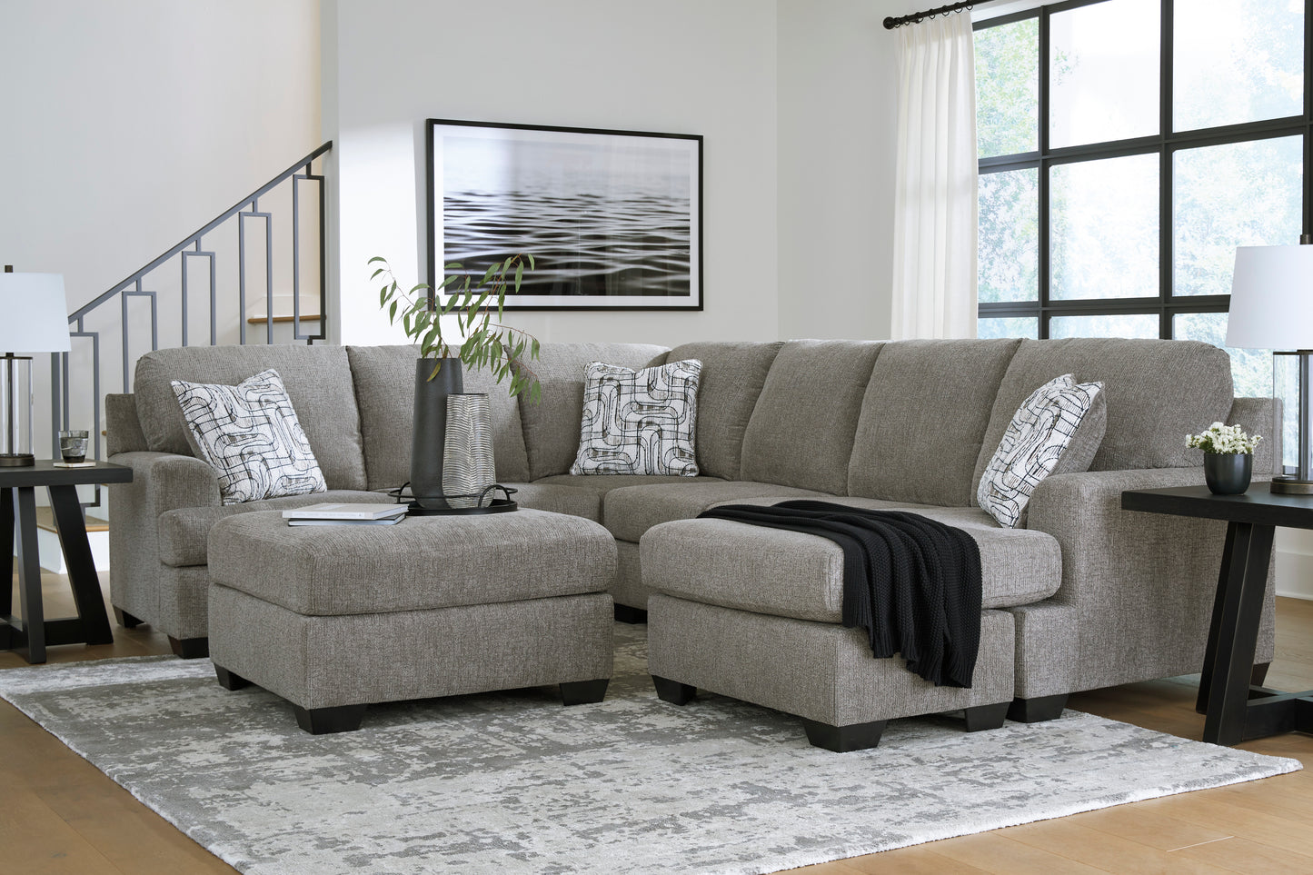 Erinsburg 2-Piece Sectional with Chaise