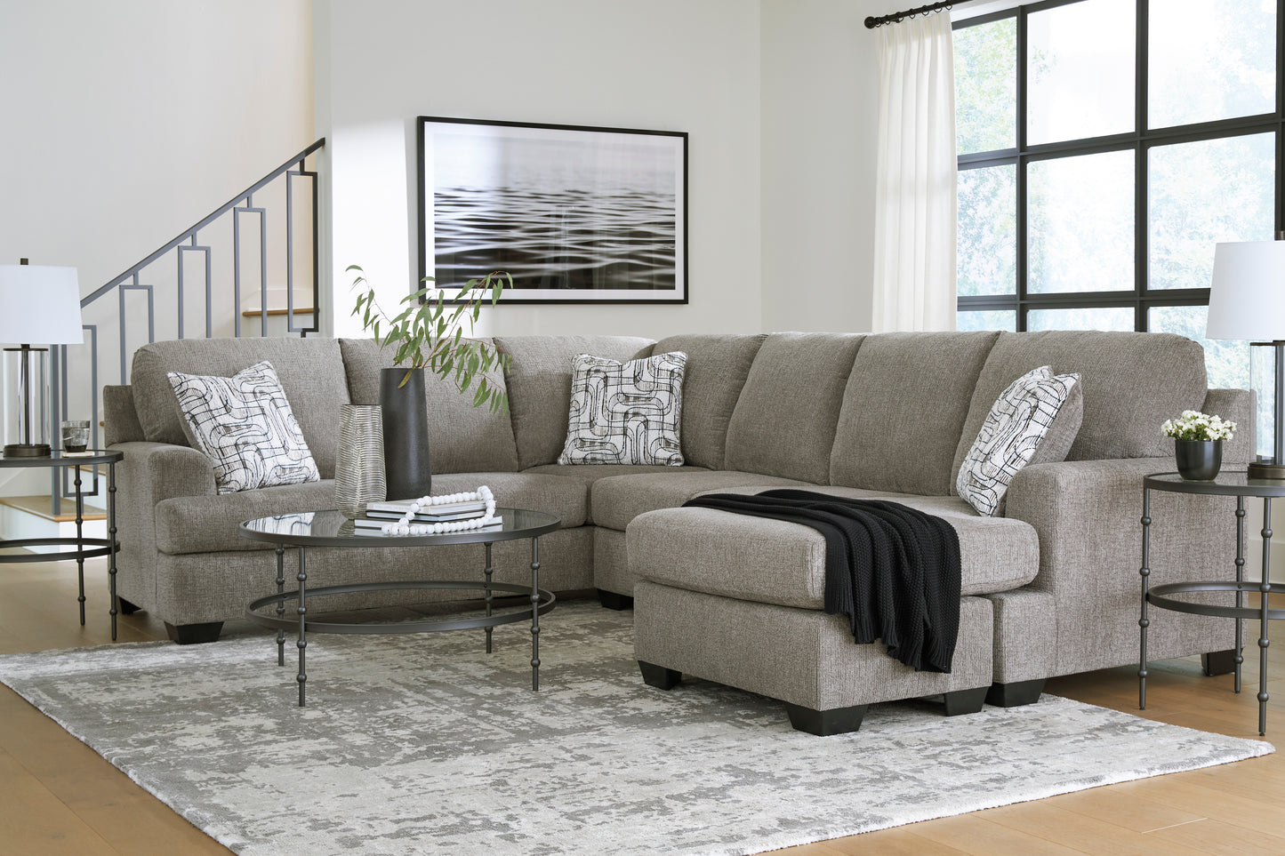 Erinsburg 2-Piece Sectional with Chaise