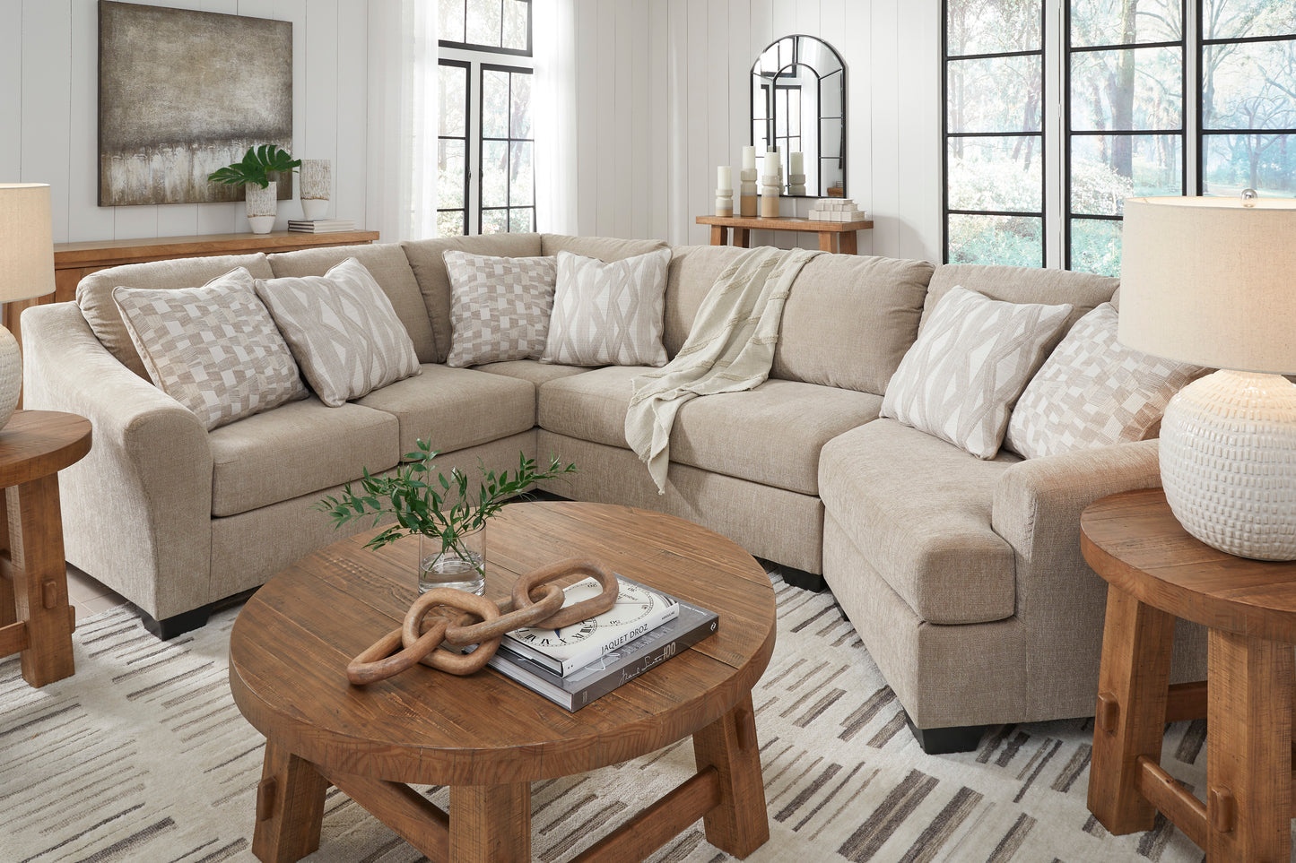 Brogan Bay 3-Piece Sectional with Cuddler