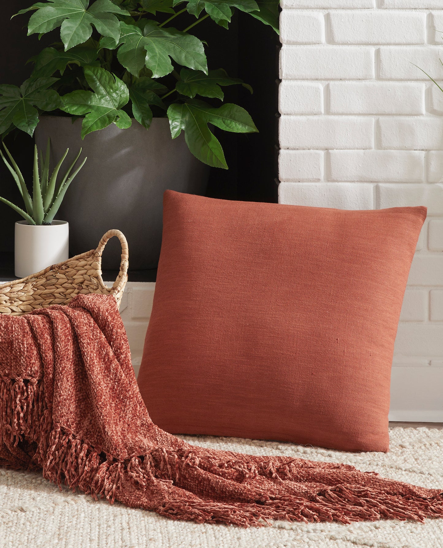 Thaneville Pillow Rust