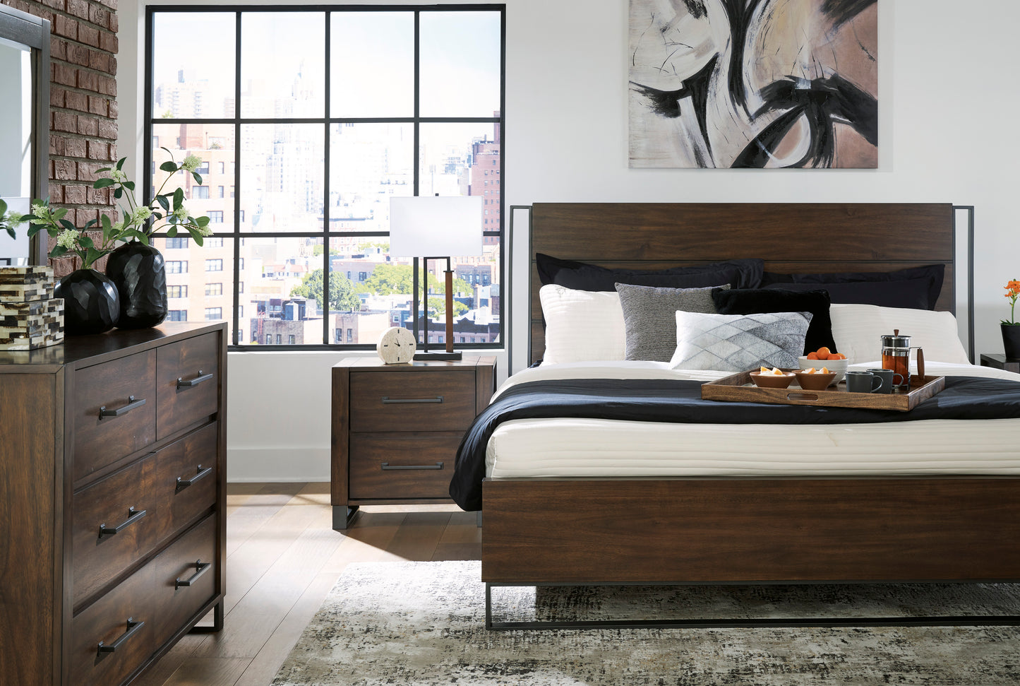 Zumbado Queen Panel Bed