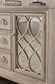 Jorlaina Dining Room Server