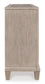 Jorlaina Dining Room Server