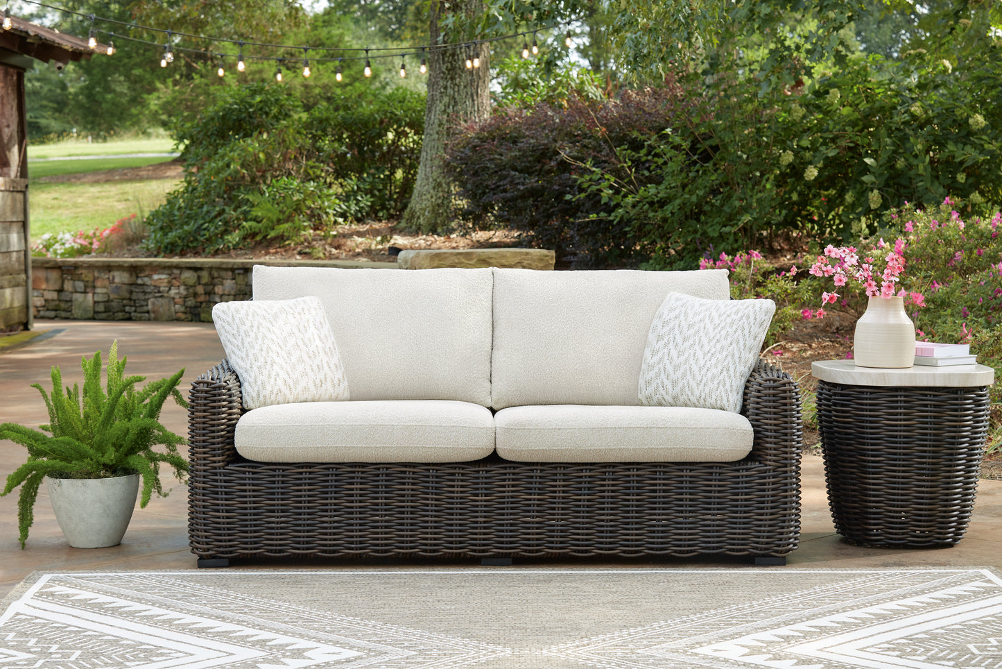 Kimora Loveseat w/Cushion