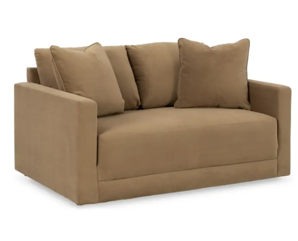 Lainee Loveseat