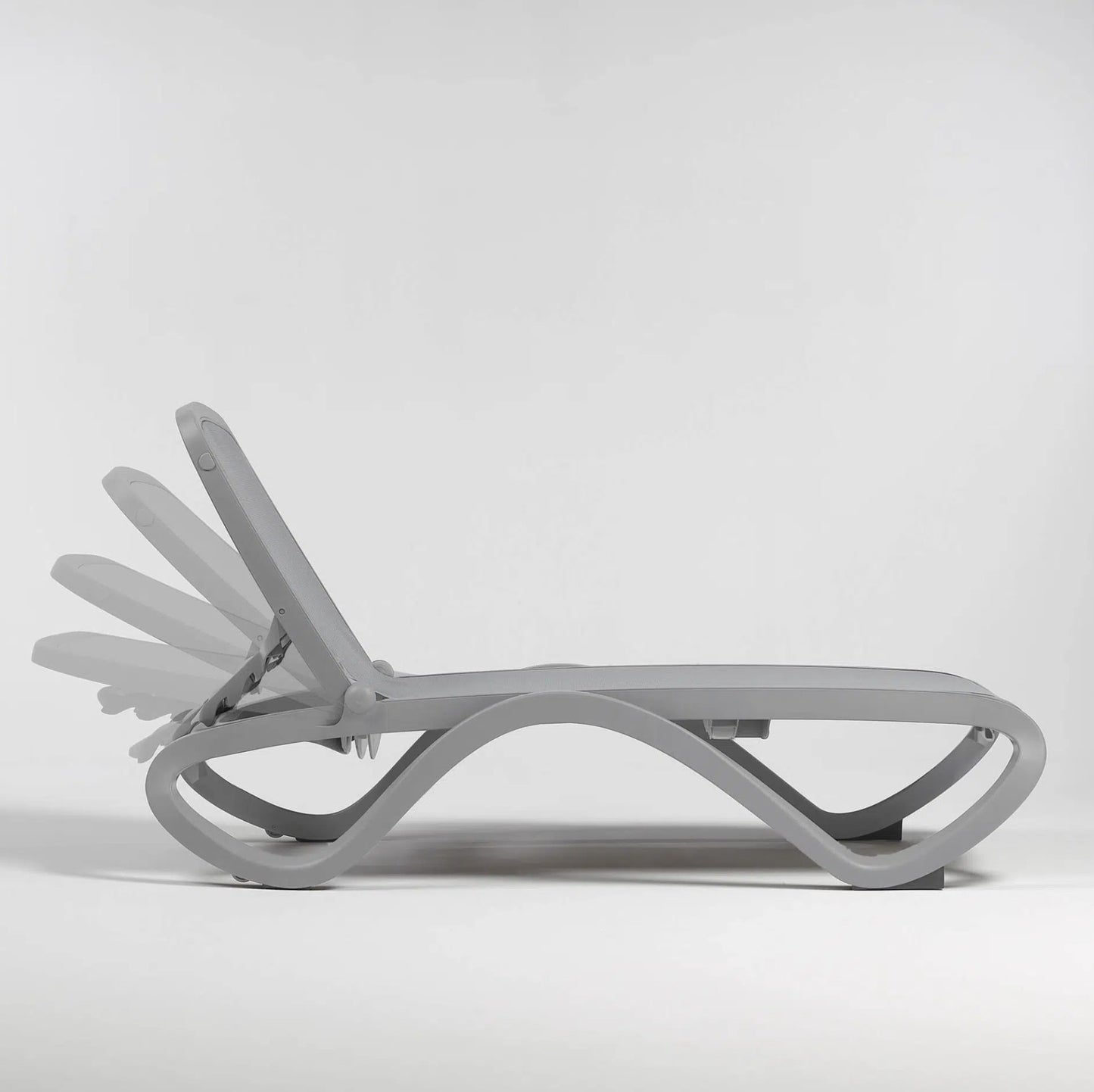 OMEGA TAUPE SUNLOUNGER