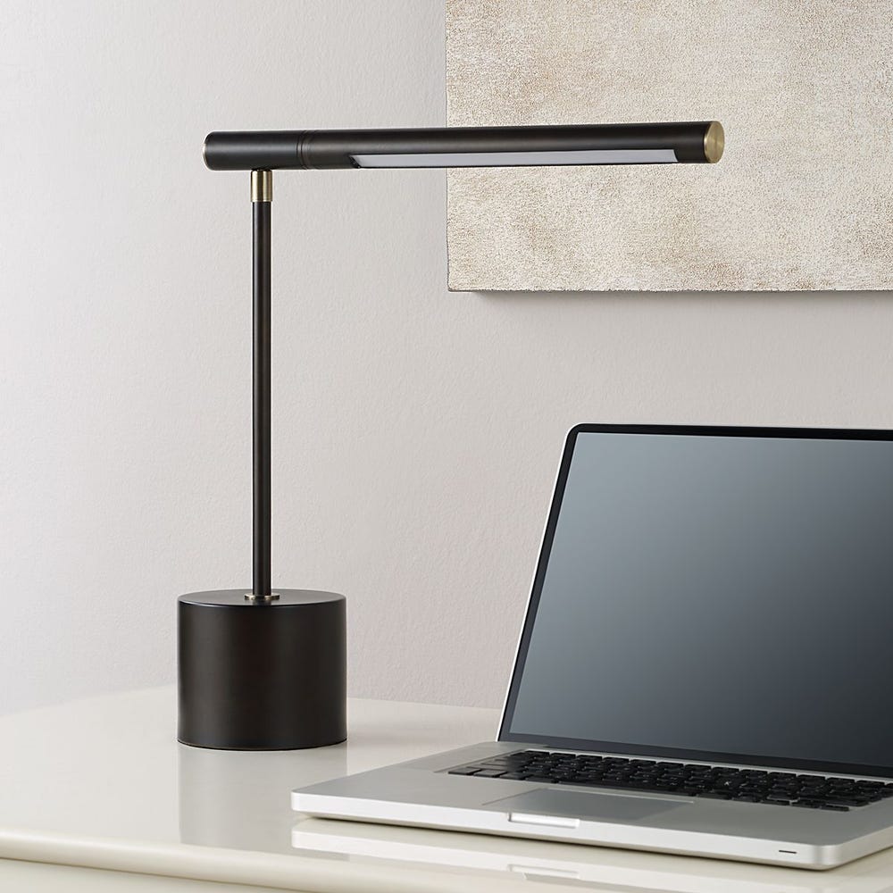 DESK LAMP