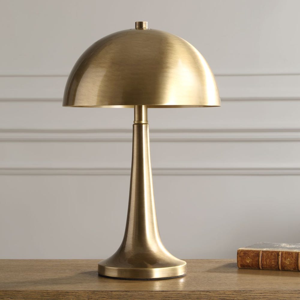 Dame Table Lamp
