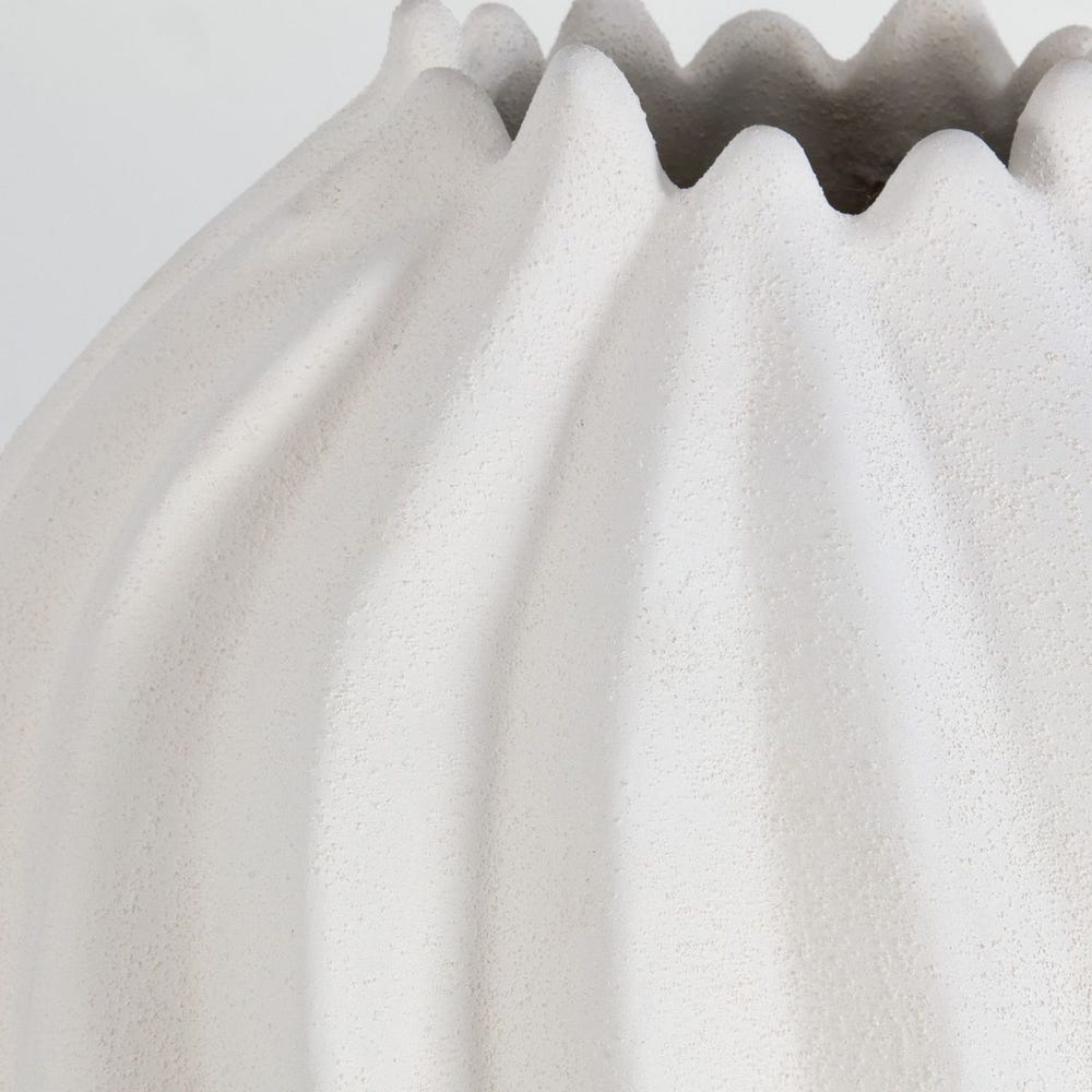 Merritt Indoor-Outdoor Vase