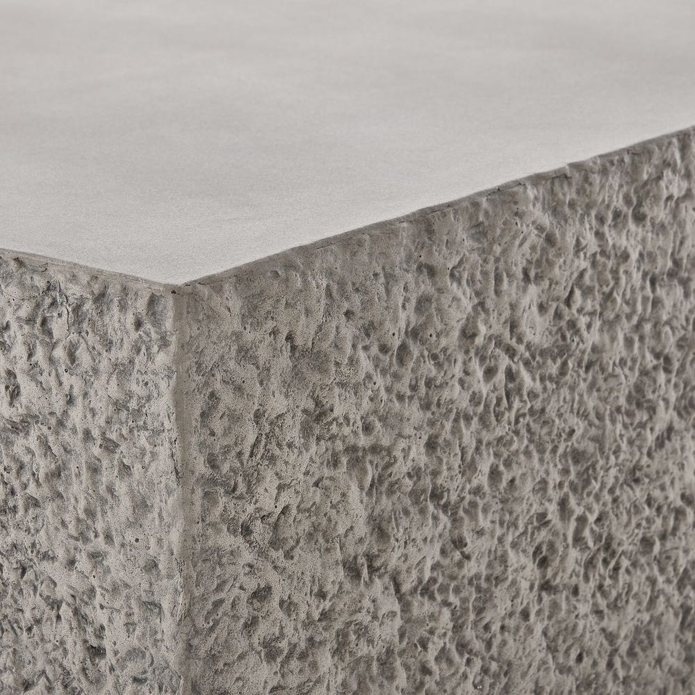 Hesston Indoor-Outdoor Coffee Table
