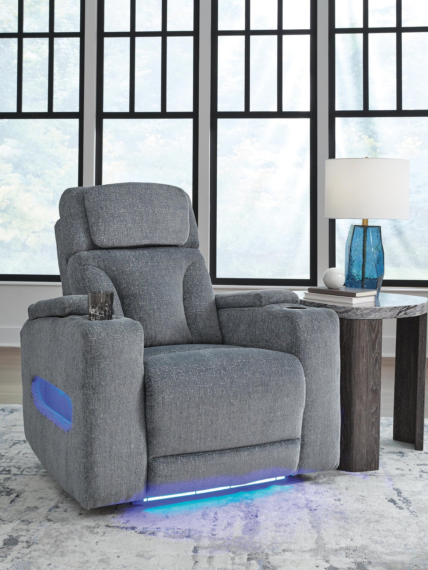 Forest Lake PWR Recliner/ADJ Headrest
