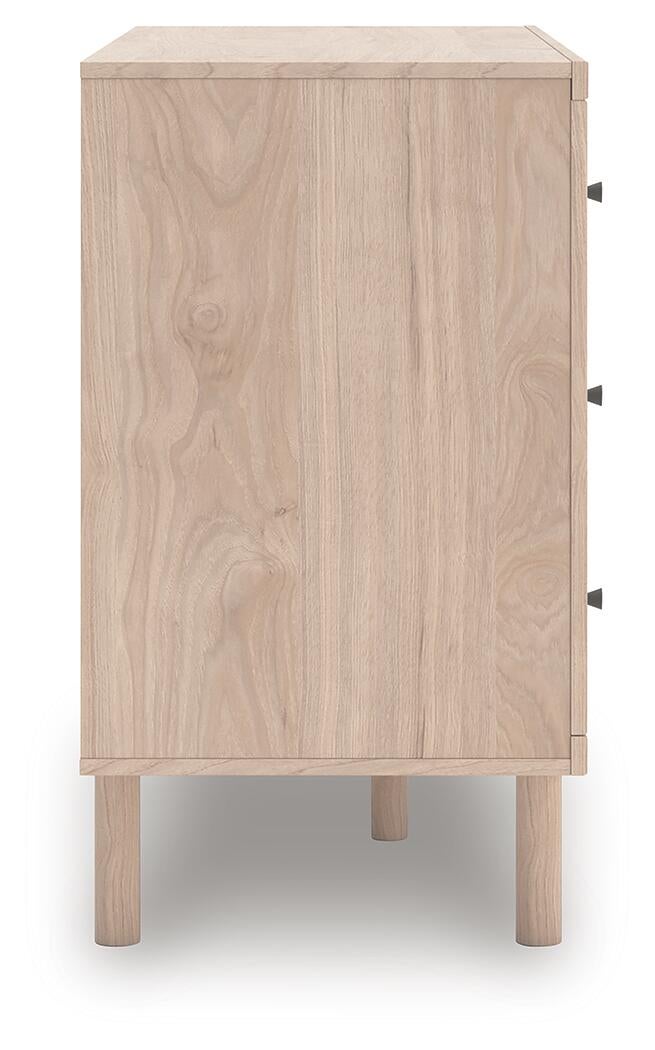 Shapella Six Drawer Dresser