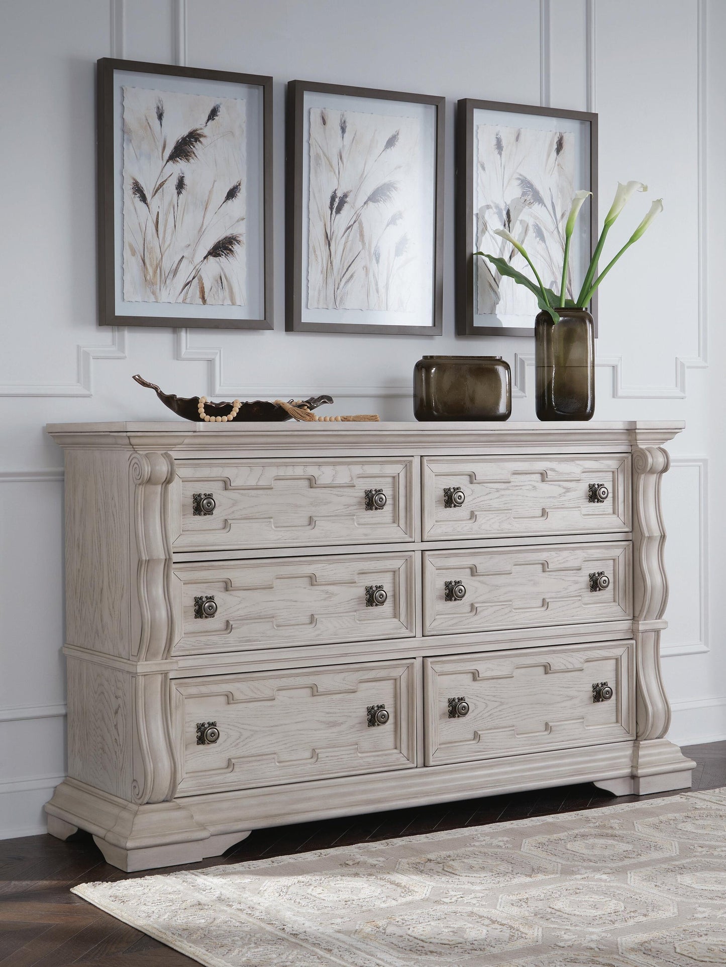 Andonhall Dresser