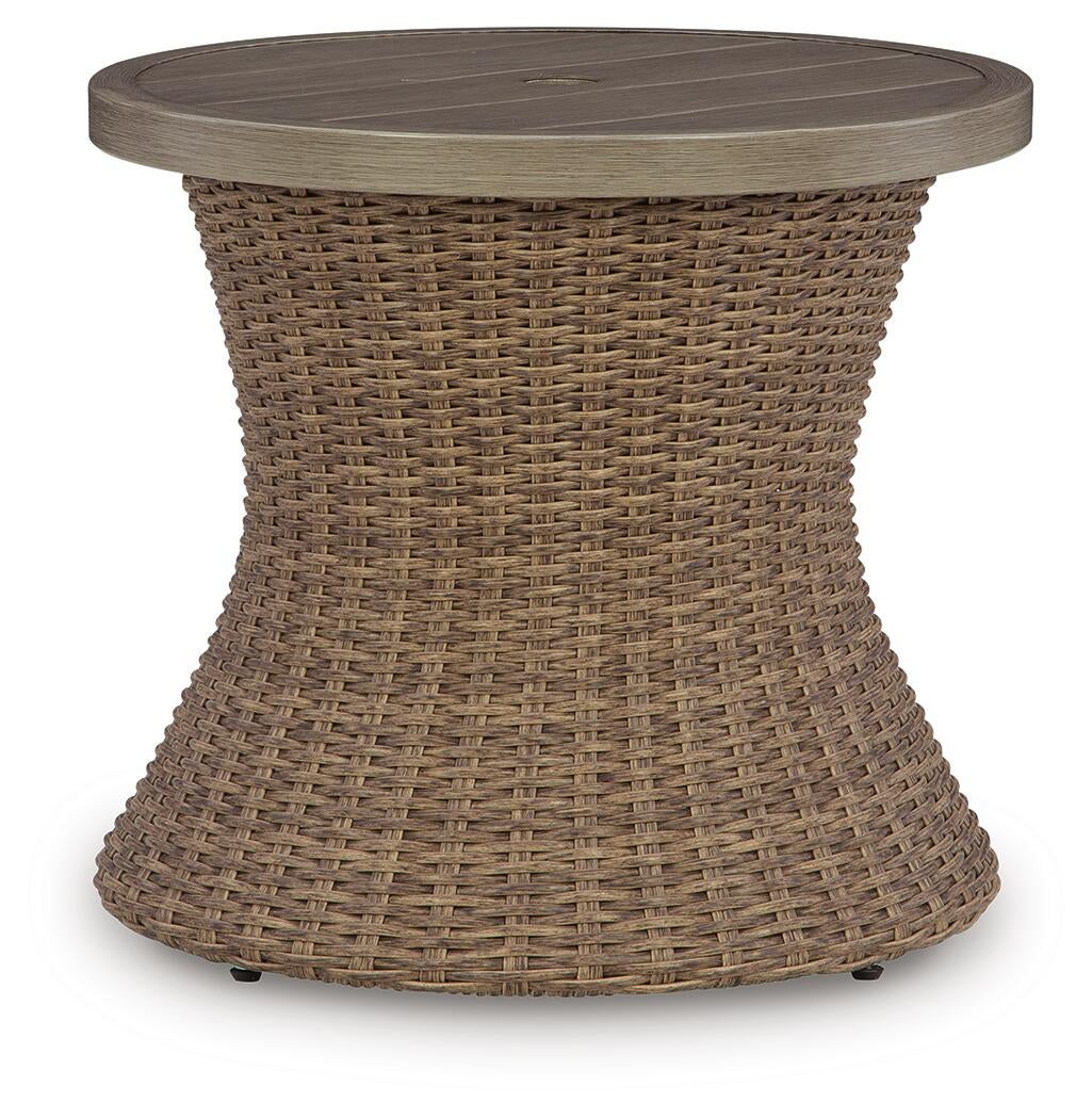Revare Beach Round End Table w/UMB OPT