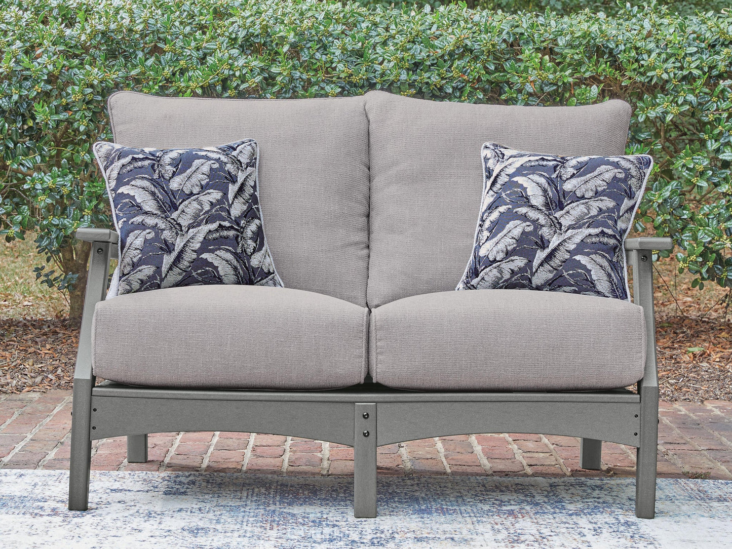Lone View Bay Loveseat w/Cushion