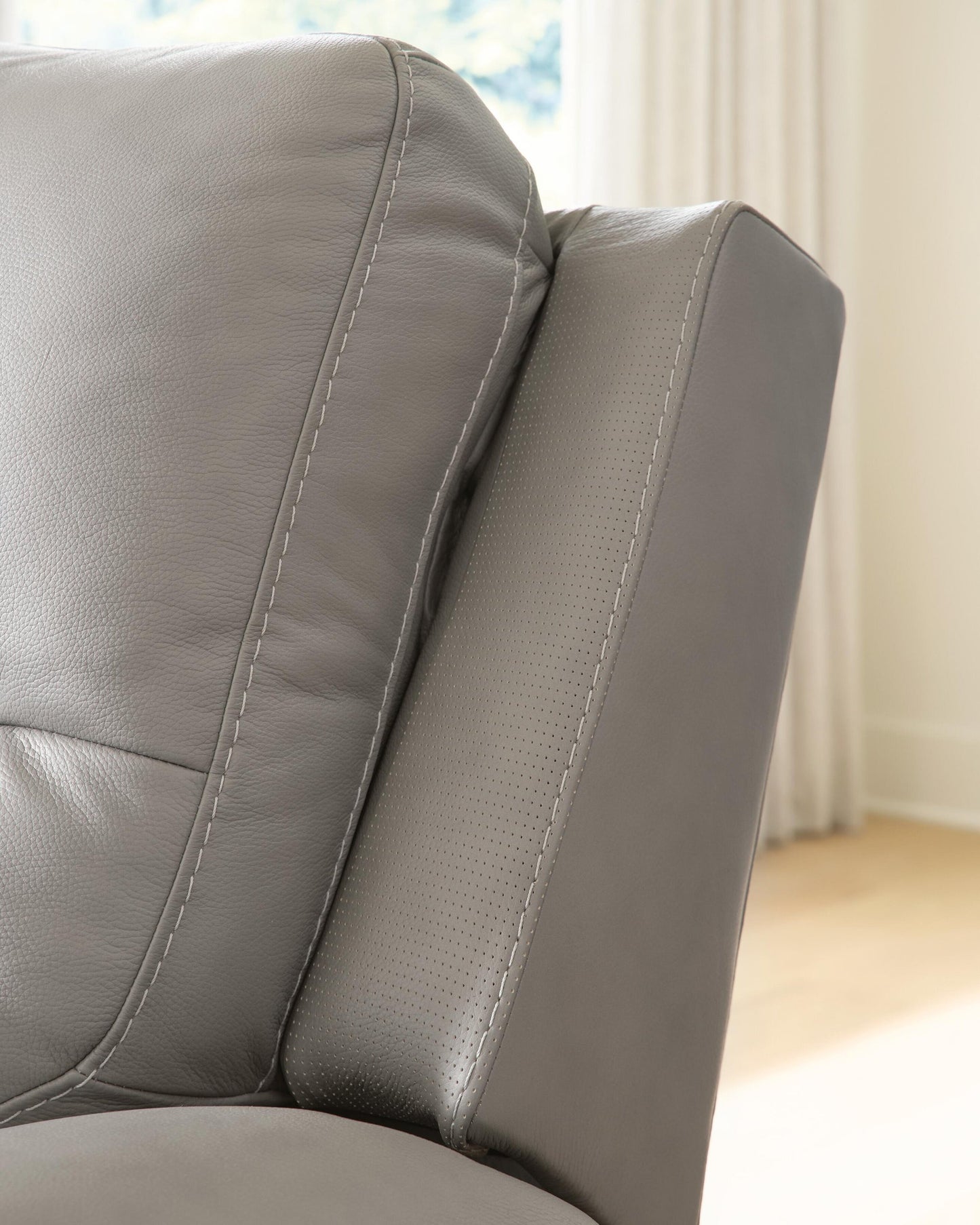 Trendsetter PWR REC Love w/Audio Seating