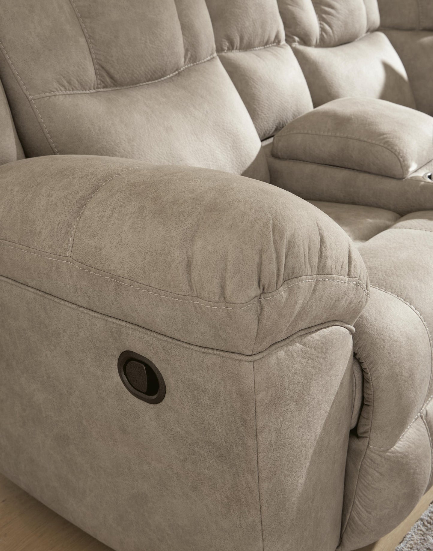 Ravenswaye 3-Piece Reclining Sectional with Double Console