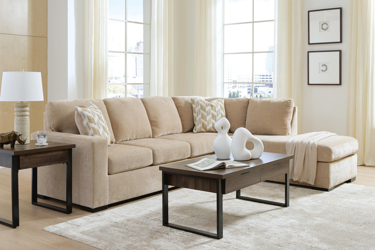 MaKaylen 2-Piece Sectional with Chaise