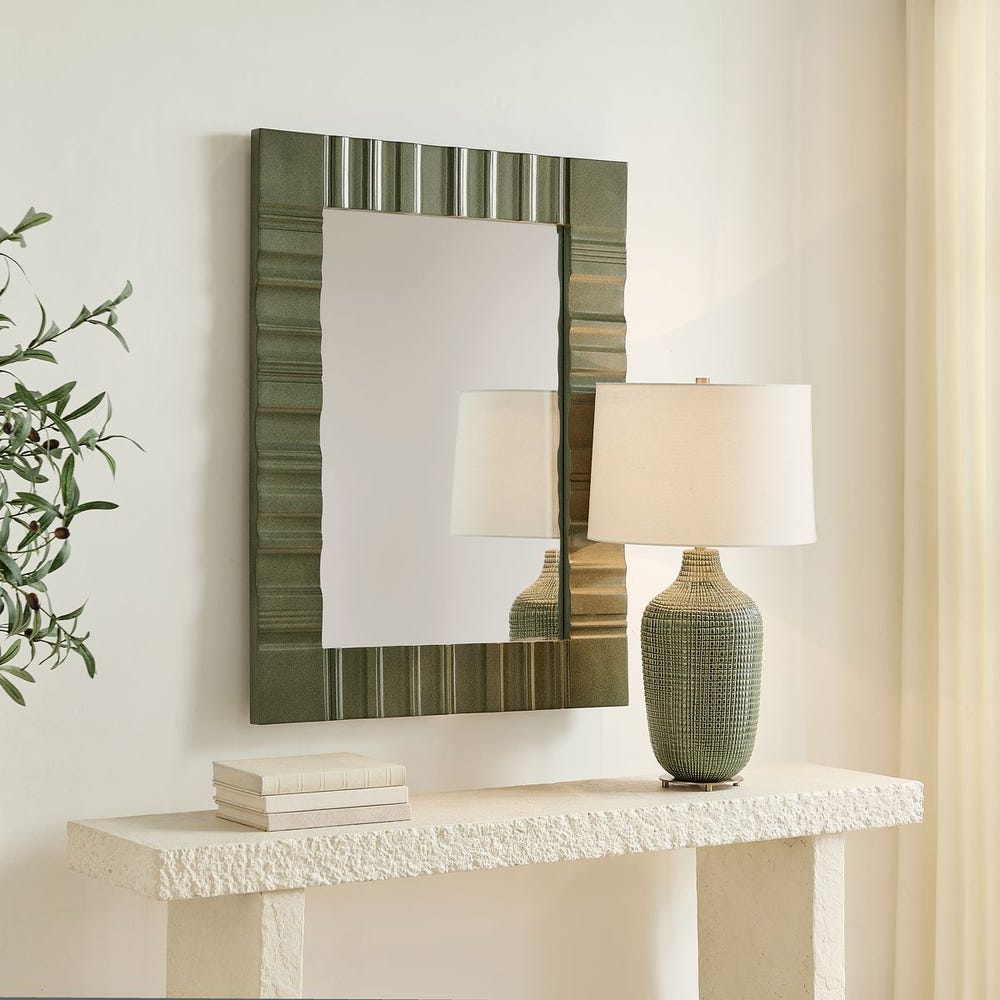 Quincey Mirror