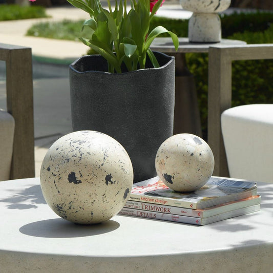 Nouveau Indoor-Outdoor Spheres, S/2