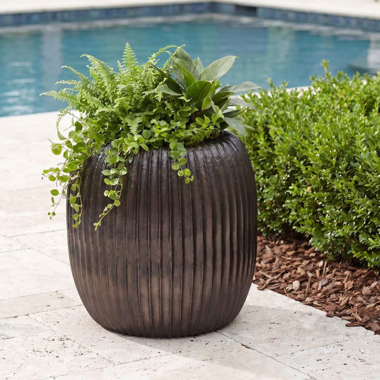 Vector Ridge Indoor-Outdoor Planter