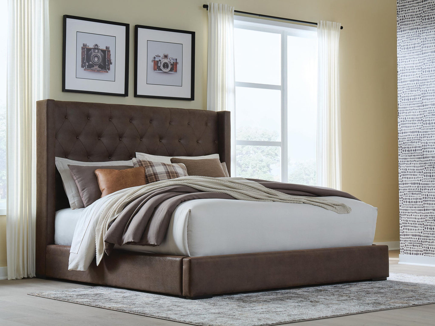 Fremindon King Upholstered Storage Bed