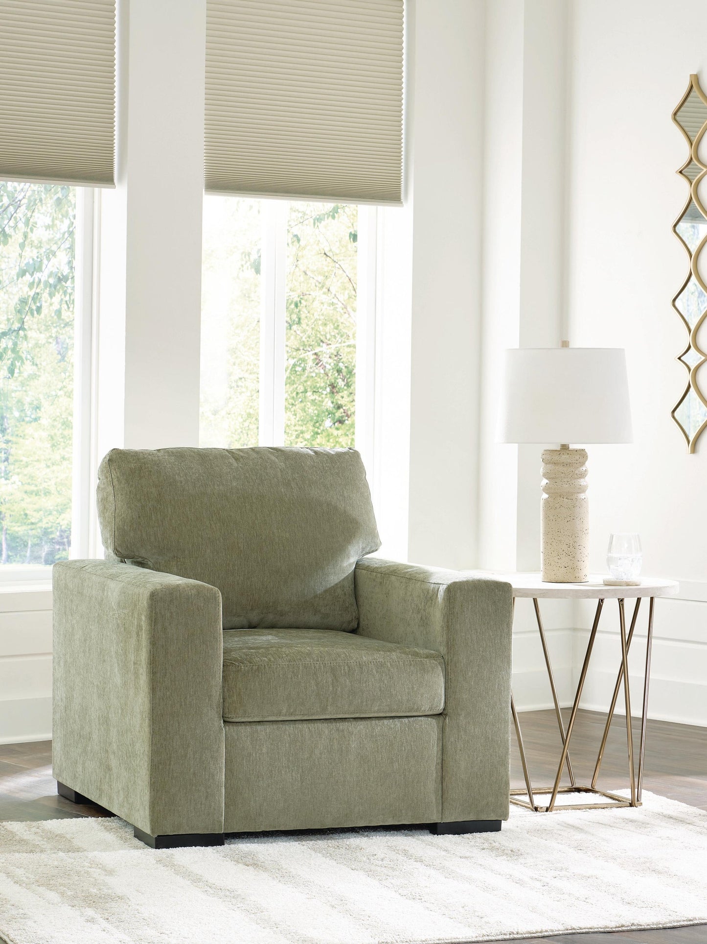 MaKaylen Chair