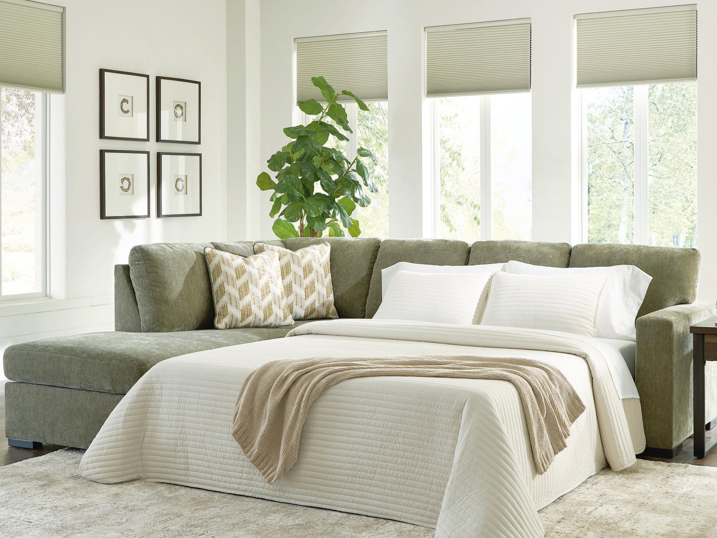 MaKaylen 2-Piece Sleeper Sectional with Chaise