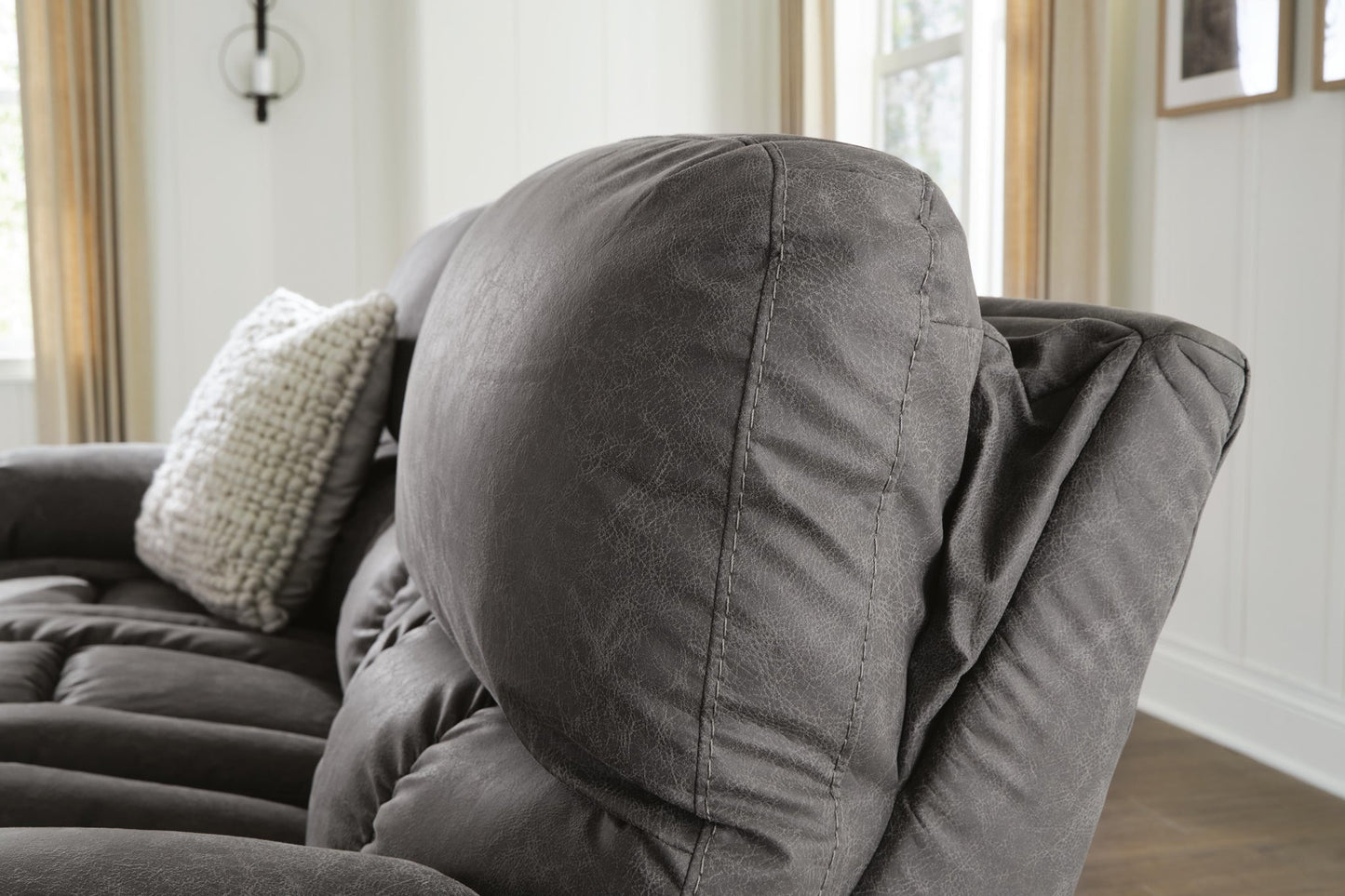 Hadrian Pike PWR REC Loveseat/CON/ADJ HDRST