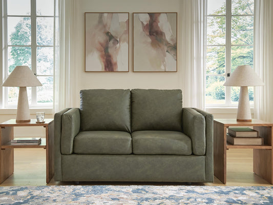 Hutle Loveseat