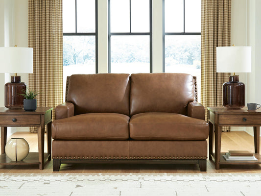Gambellara Loveseat