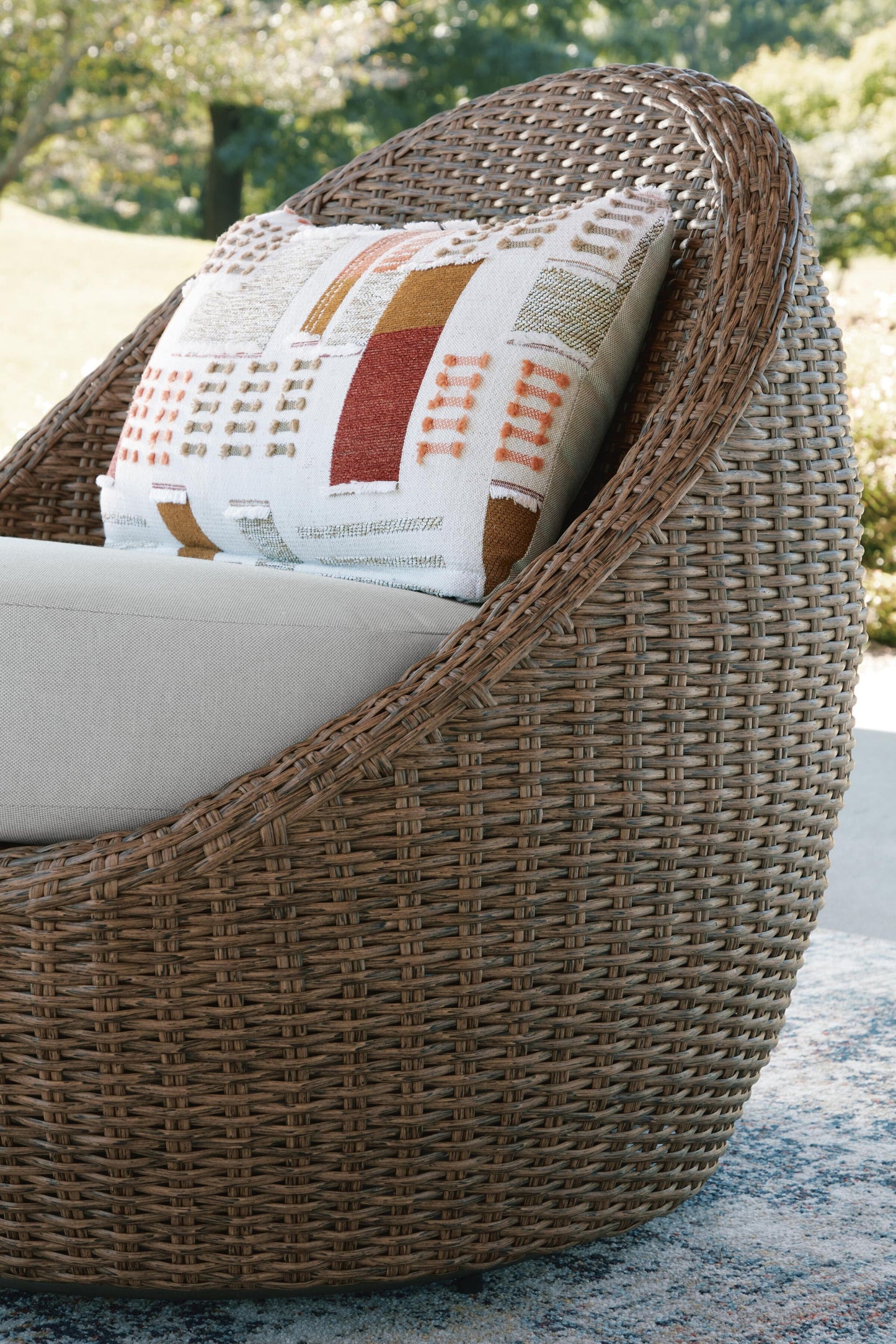 Cardiff Beach Love/Swivel Chairs Set (3/CN)