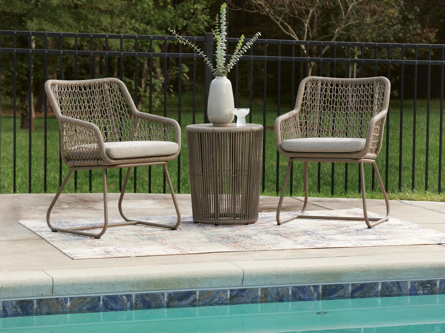 Monarch Heights Chairs w/CUSH/Table Set (3/CN)