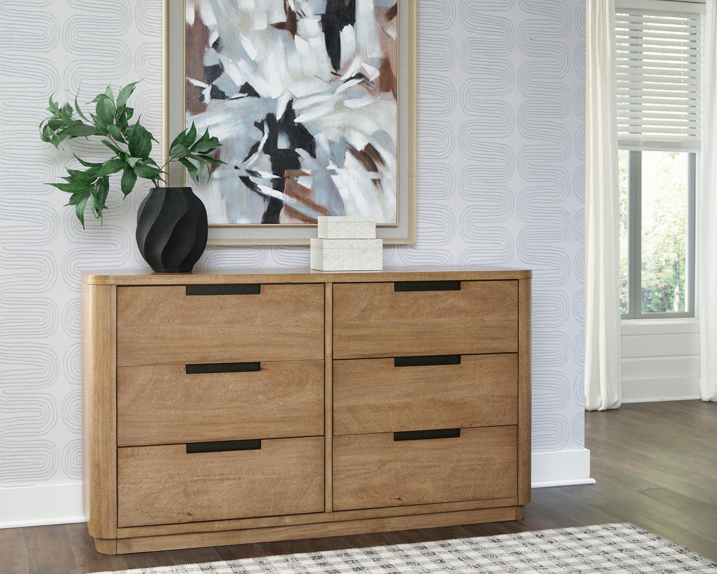 Cladian Dresser