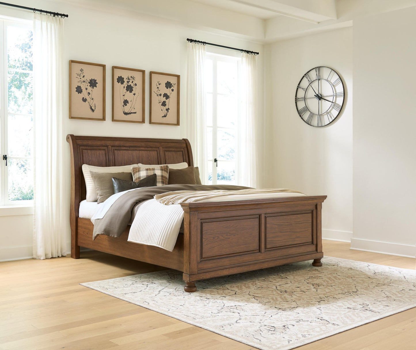 Havenstein Queen Sleigh Bed