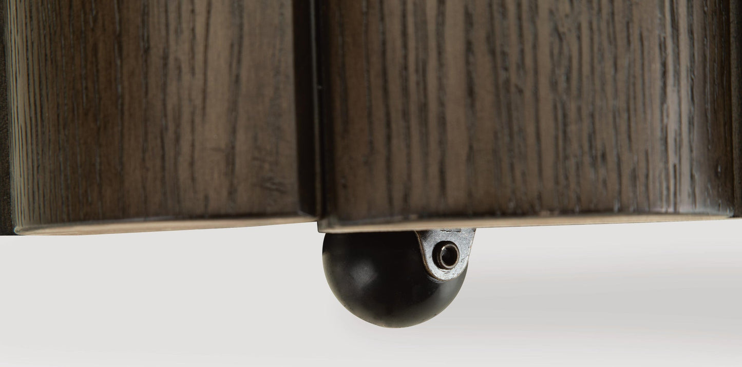 Darimore Rectangular Cocktail Table