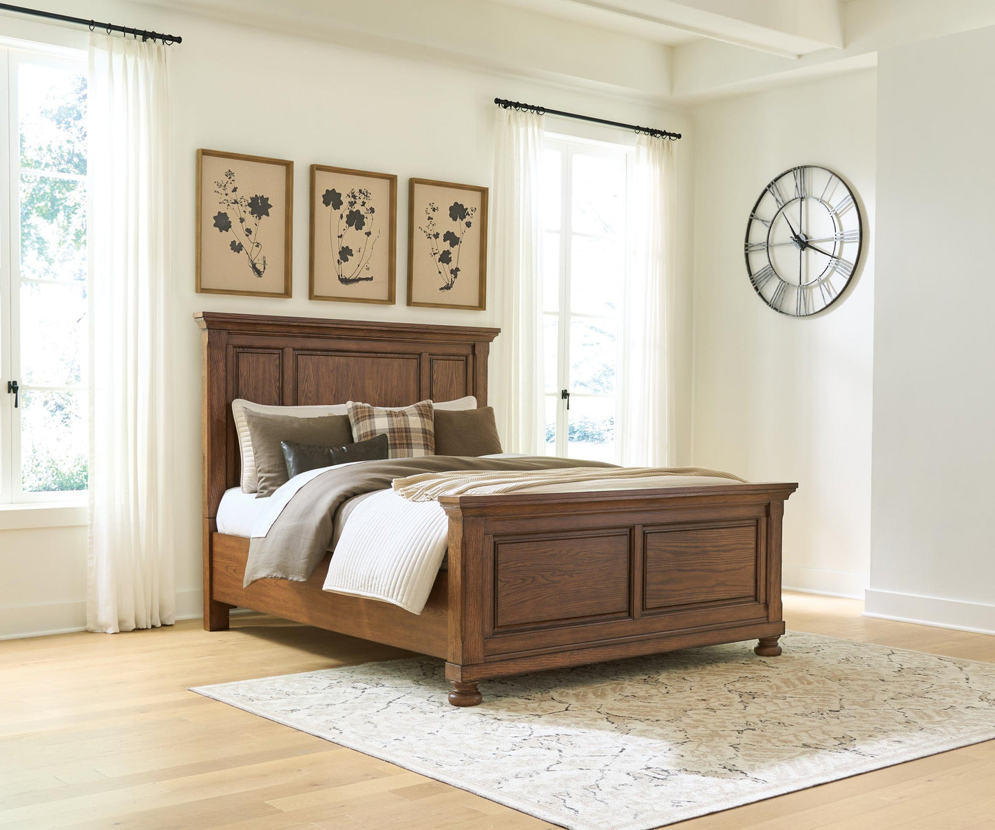 Havenstein Queen Panel Bed
